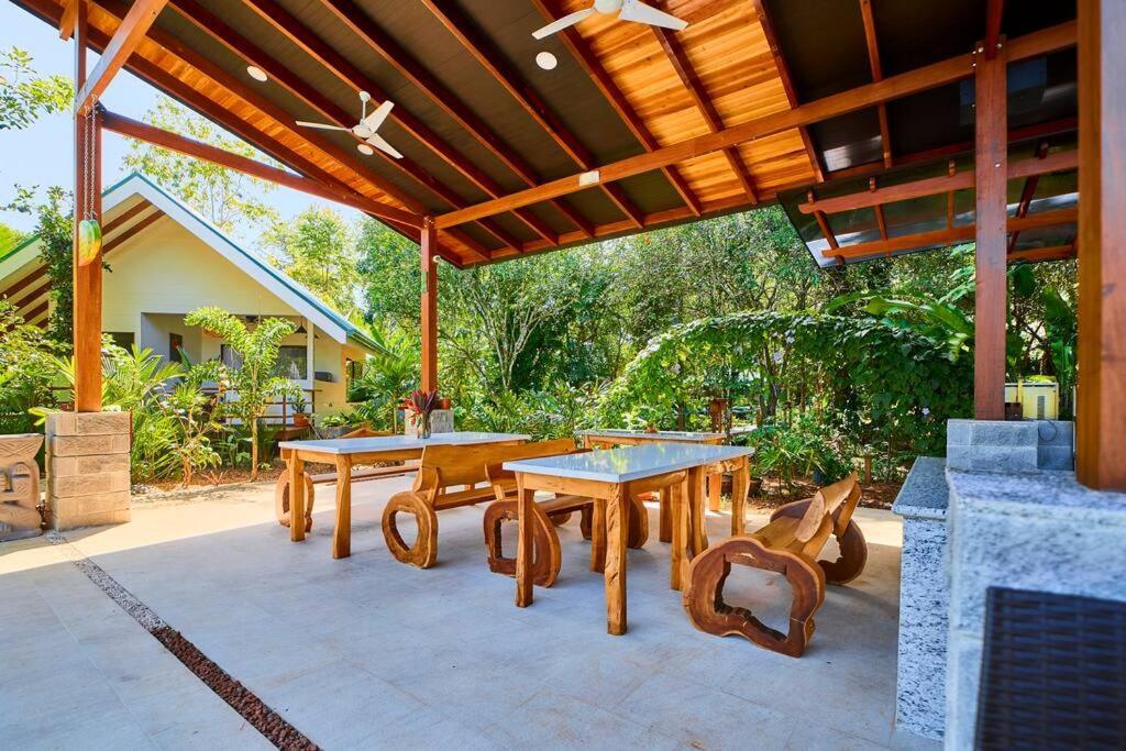 Casa Kristel - Exquisite Villa Getaway Puerto Viejo de Talamanca Екстериор снимка