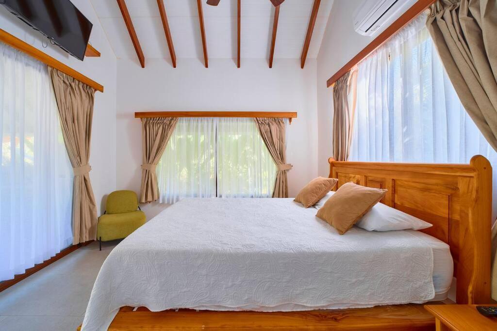 Casa Kristel - Exquisite Villa Getaway Puerto Viejo de Talamanca Екстериор снимка
