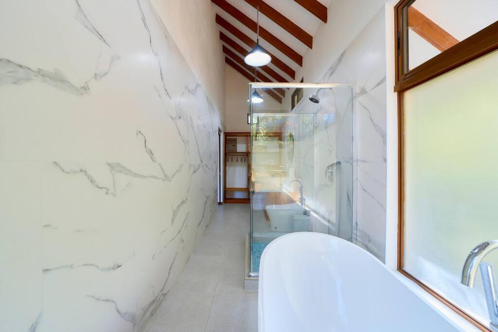 Casa Kristel - Exquisite Villa Getaway Puerto Viejo de Talamanca Екстериор снимка