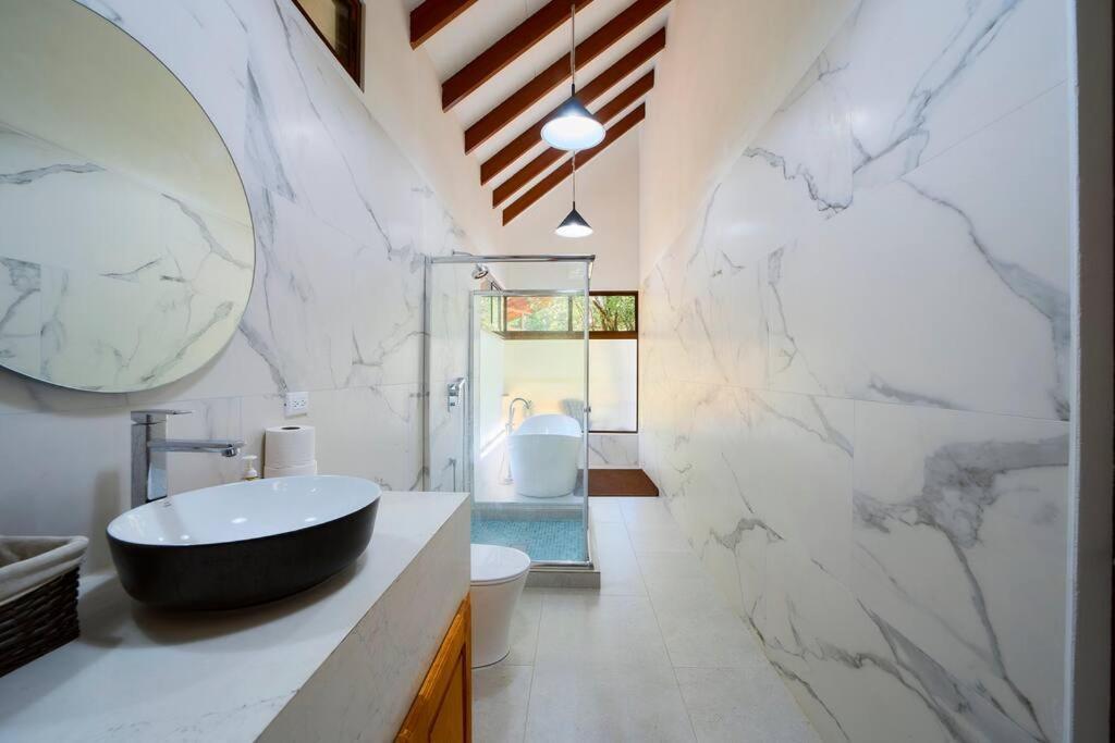 Casa Kristel - Exquisite Villa Getaway Puerto Viejo de Talamanca Екстериор снимка
