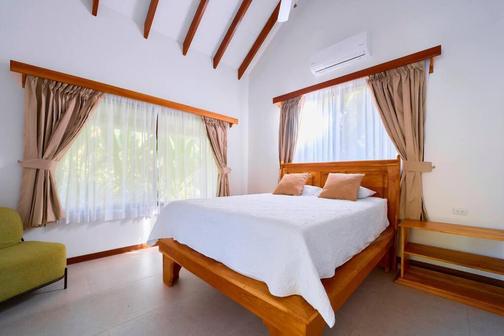 Casa Kristel - Exquisite Villa Getaway Puerto Viejo de Talamanca Екстериор снимка