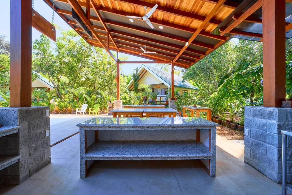 Casa Kristel - Exquisite Villa Getaway Puerto Viejo de Talamanca Екстериор снимка