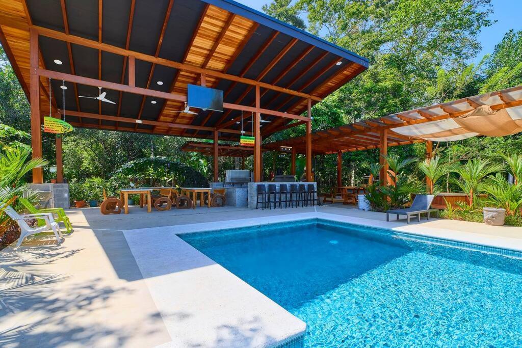 Casa Kristel - Exquisite Villa Getaway Puerto Viejo de Talamanca Екстериор снимка