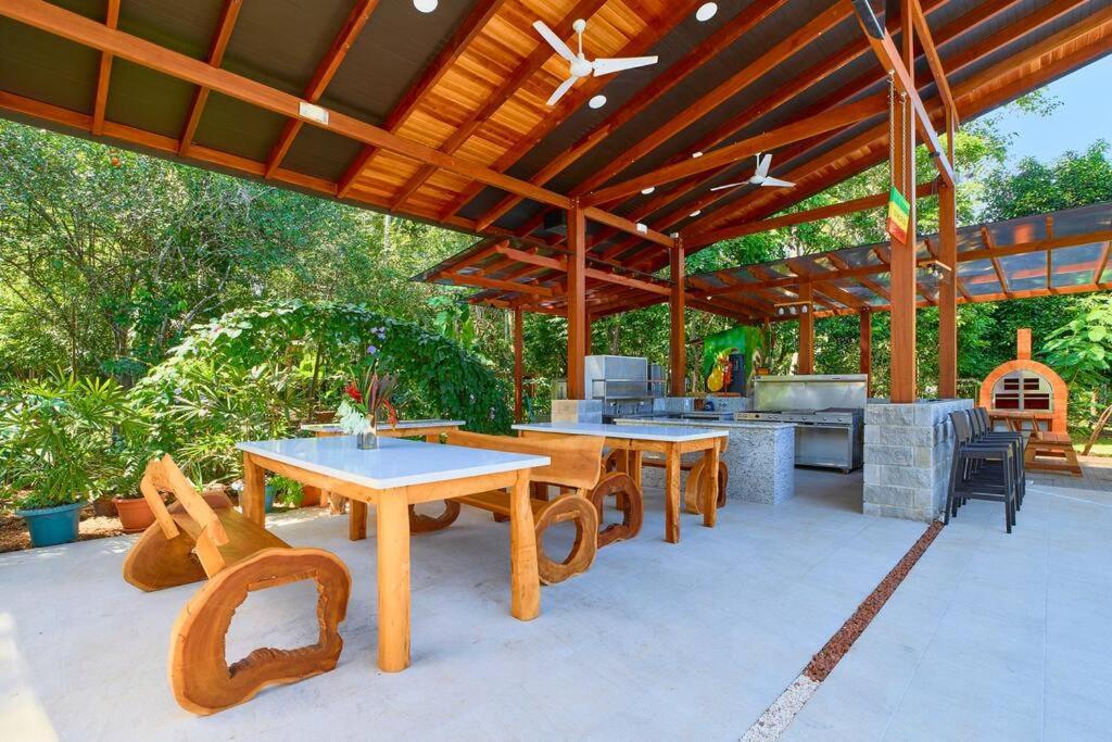 Casa Kristel - Exquisite Villa Getaway Puerto Viejo de Talamanca Екстериор снимка